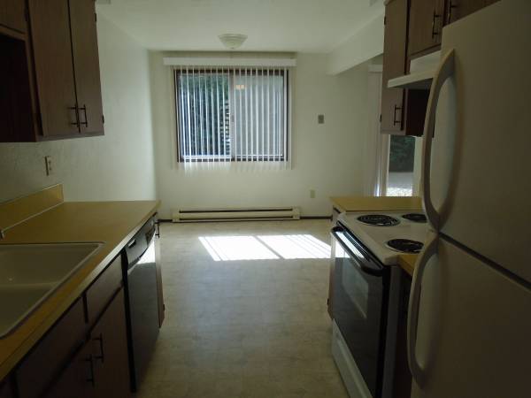 San River Apartments
